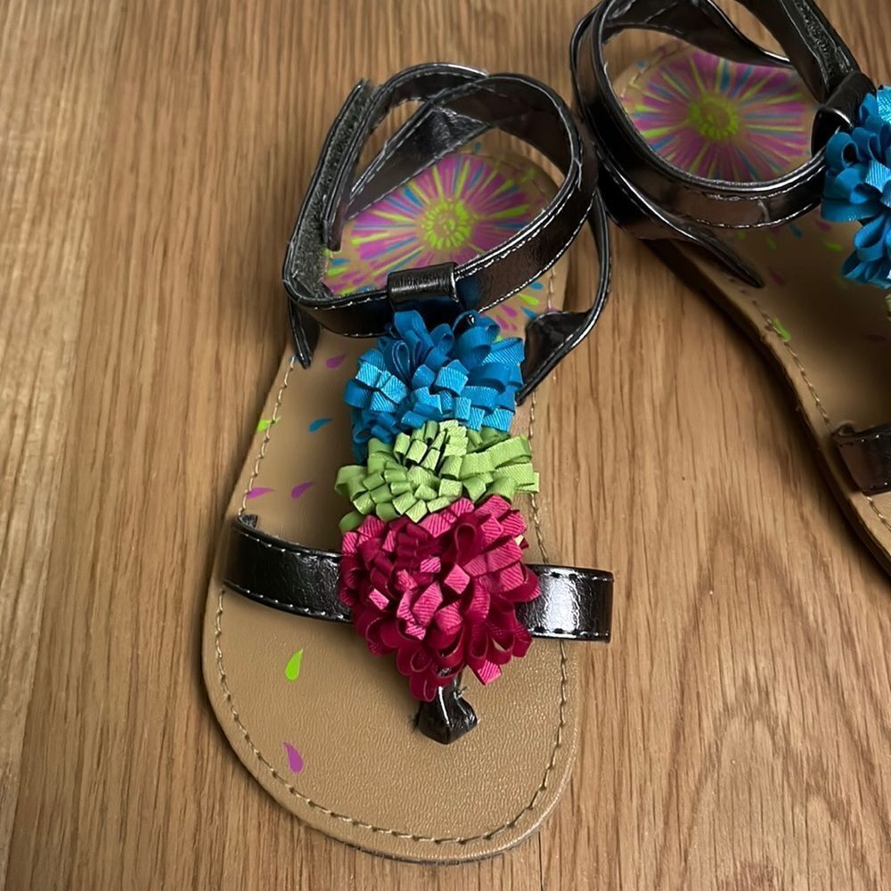 Firecracker Sandals - Picture 2 of 3